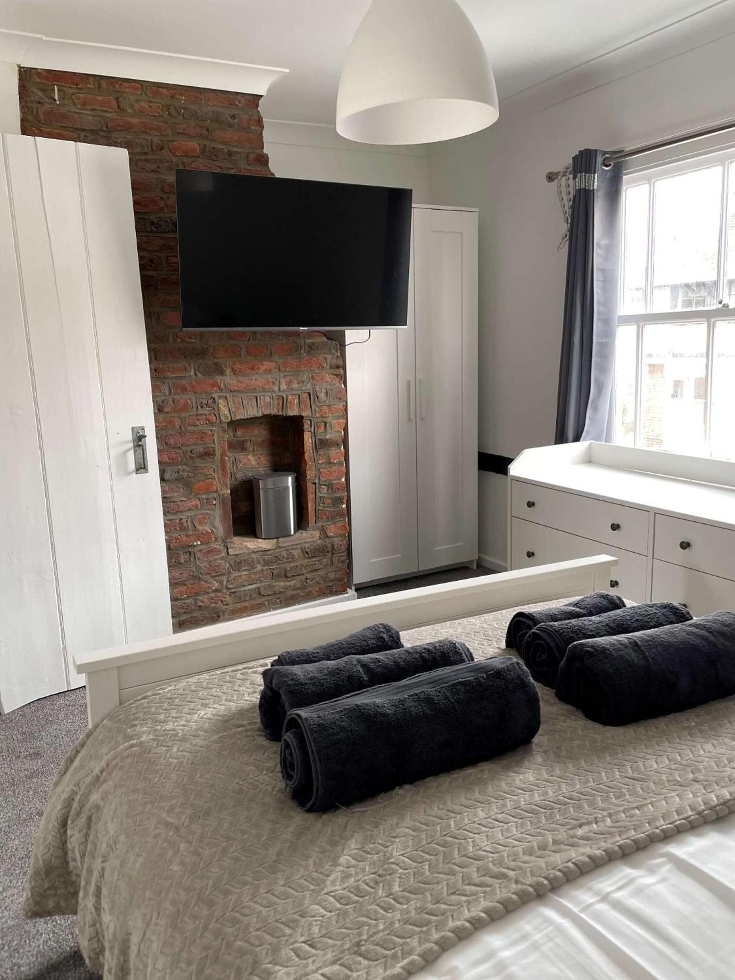 Tidal Walk Cottage By The Sea Harwich Exterior foto
